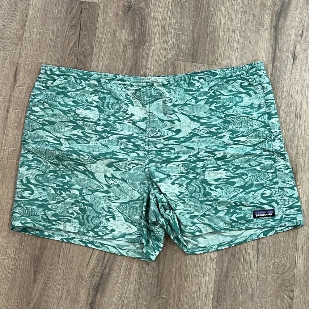 Patagonia XL Fully Lined Fish Pattern Swim Trunks